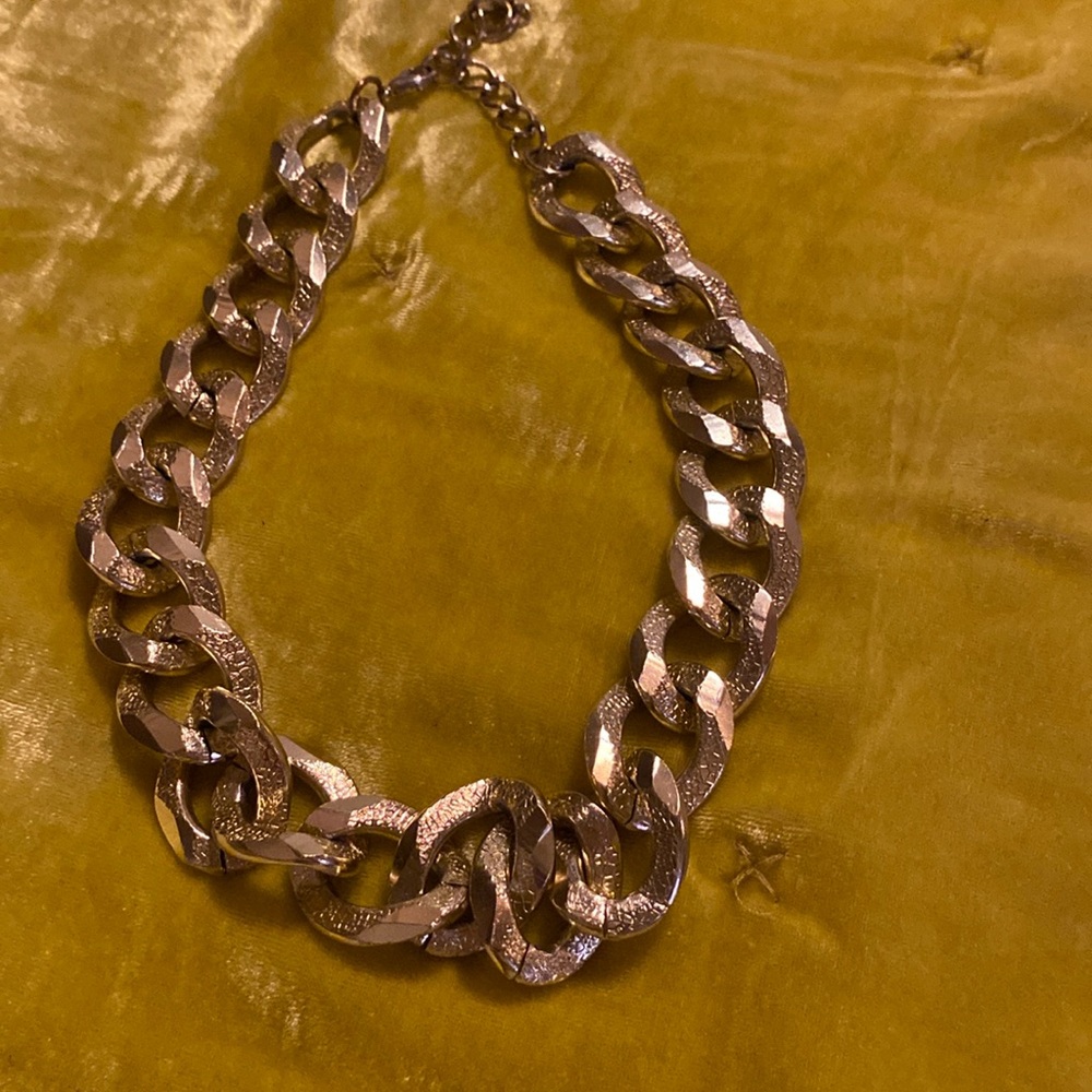 Gold tone choker